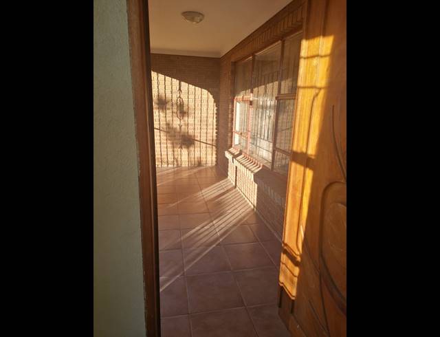 4 BEDROOM FREEHOLD FOR SALE IN SOSHANGUVE L